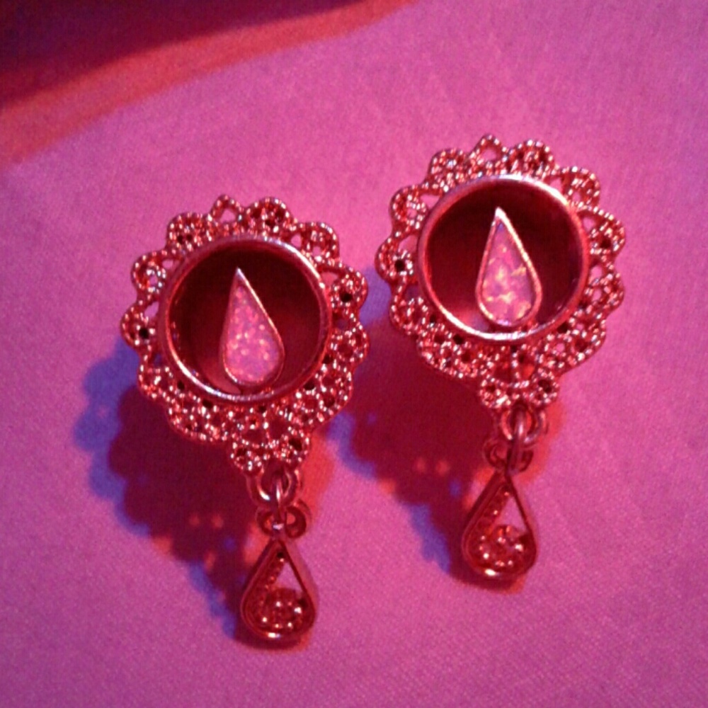 7/16 Decorative Tunnels