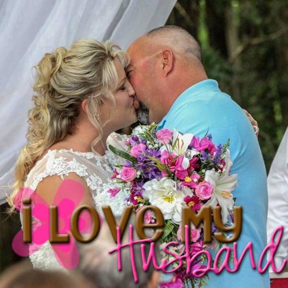 Meet your Posher, Jennifer - Picture 1 of 1