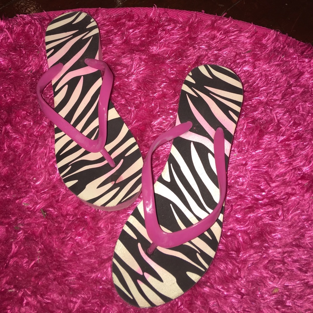 Flip-flops - Picture 2 of 2