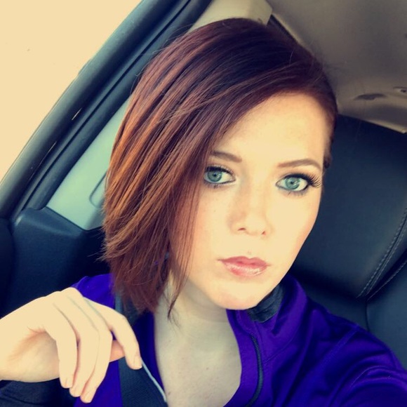 Meet your Posher, Jennifer - Picture 1 of 1
