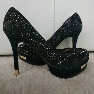 NEW bcbg maxazria black suede pumps