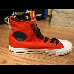 Size 7 red high top converse