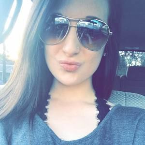 Meet your Posher, Keely