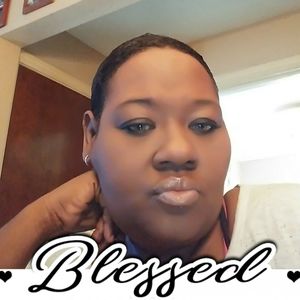 Meet your Posher, Yolanda