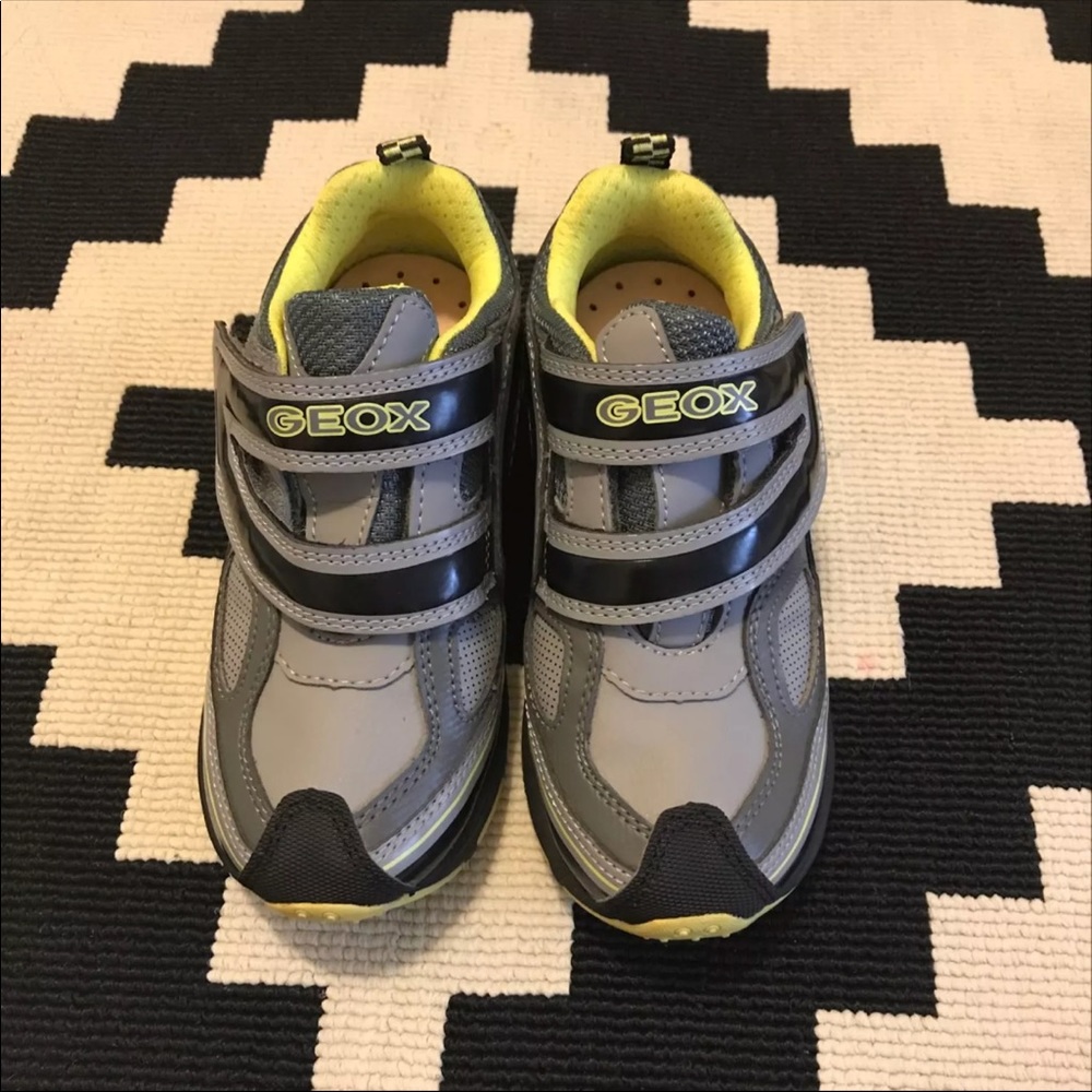 Geox Respira Toddler Size 11