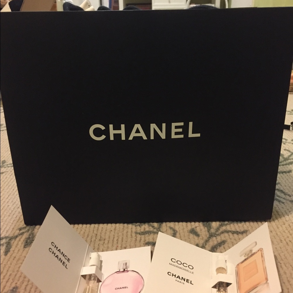 Chanel bag, ribbon, perfume samples &gift cards
