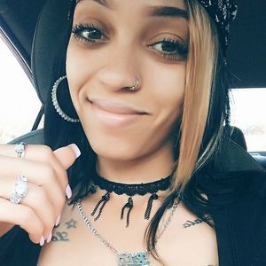 Meet your Posher, Bibi