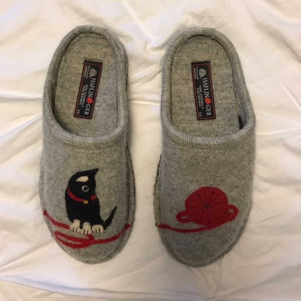 Haflinger Cat Slippers