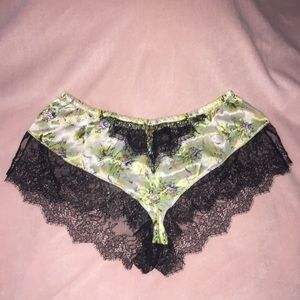 🌈🌴 Victoria's Secret Designer Collection