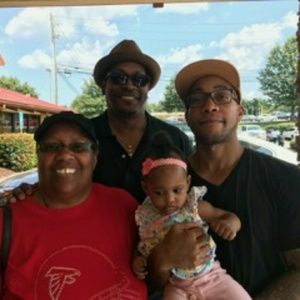 Meet your Posher, Angela