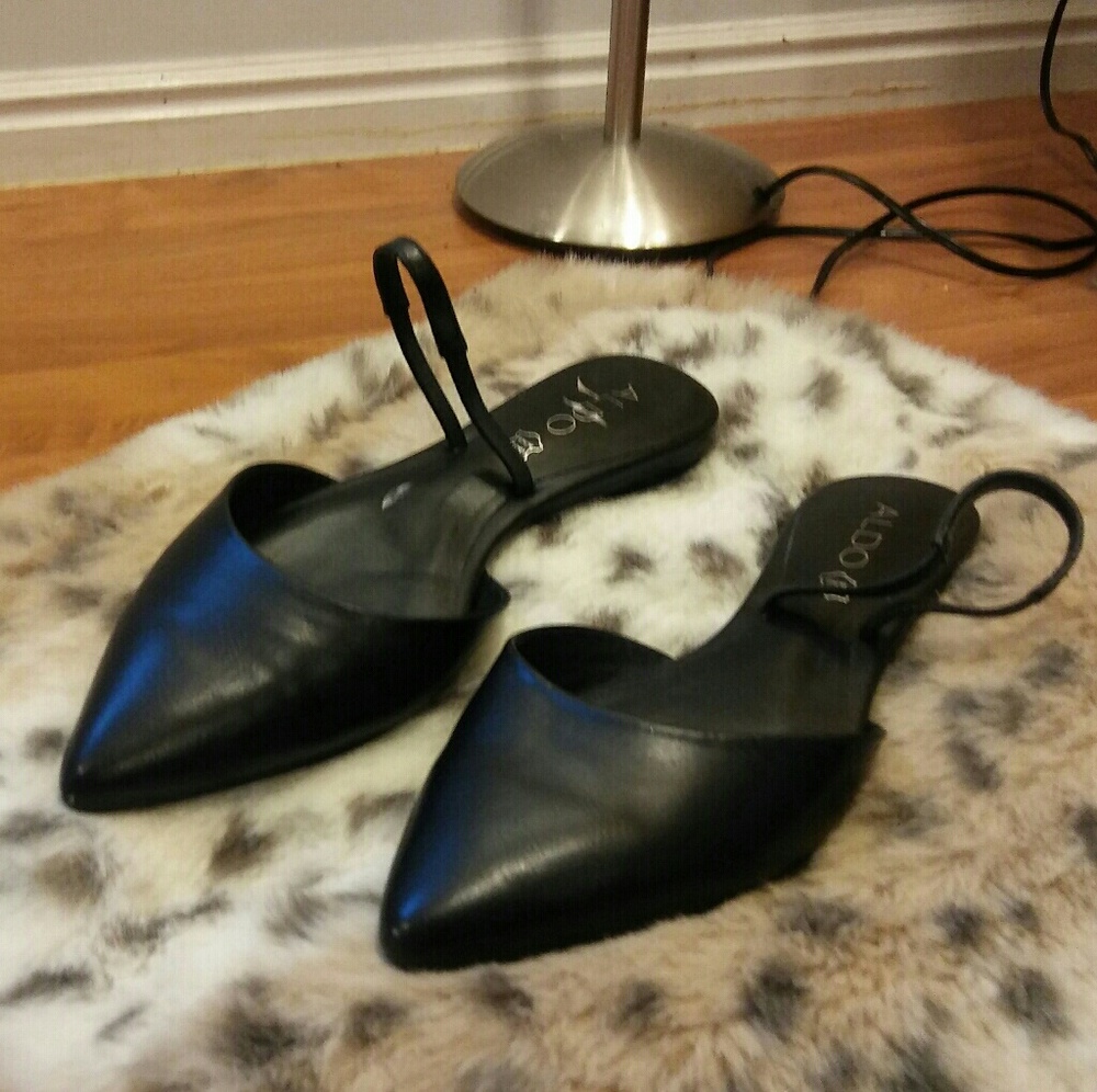 Slingback black Aldo flats. Genuine leather.