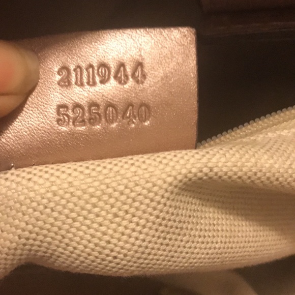 SOLD Authentic preloved Gucci blush hobo bag - Picture 3 of 3