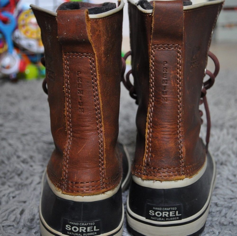 Sorel Women's 1964 premium leather waterproof boot