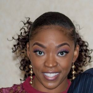 Meet your Posher, Ayesha