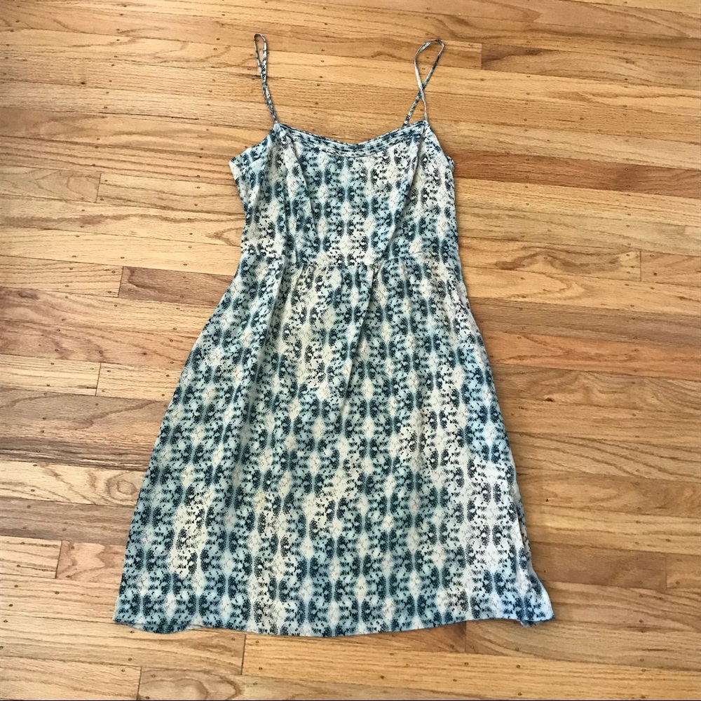 Cute anthro dress - Picture 1 of 5