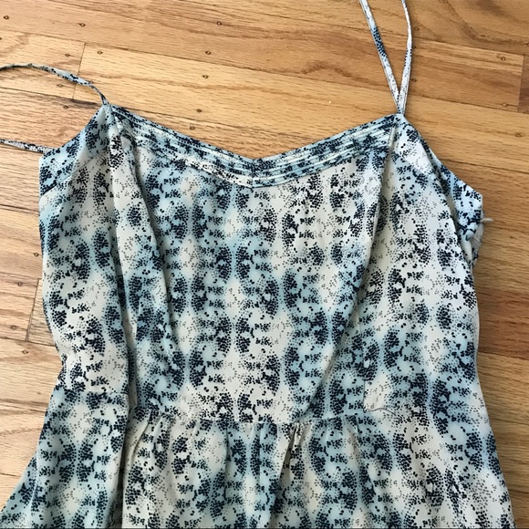 Cute anthro dress - Picture 3 of 5