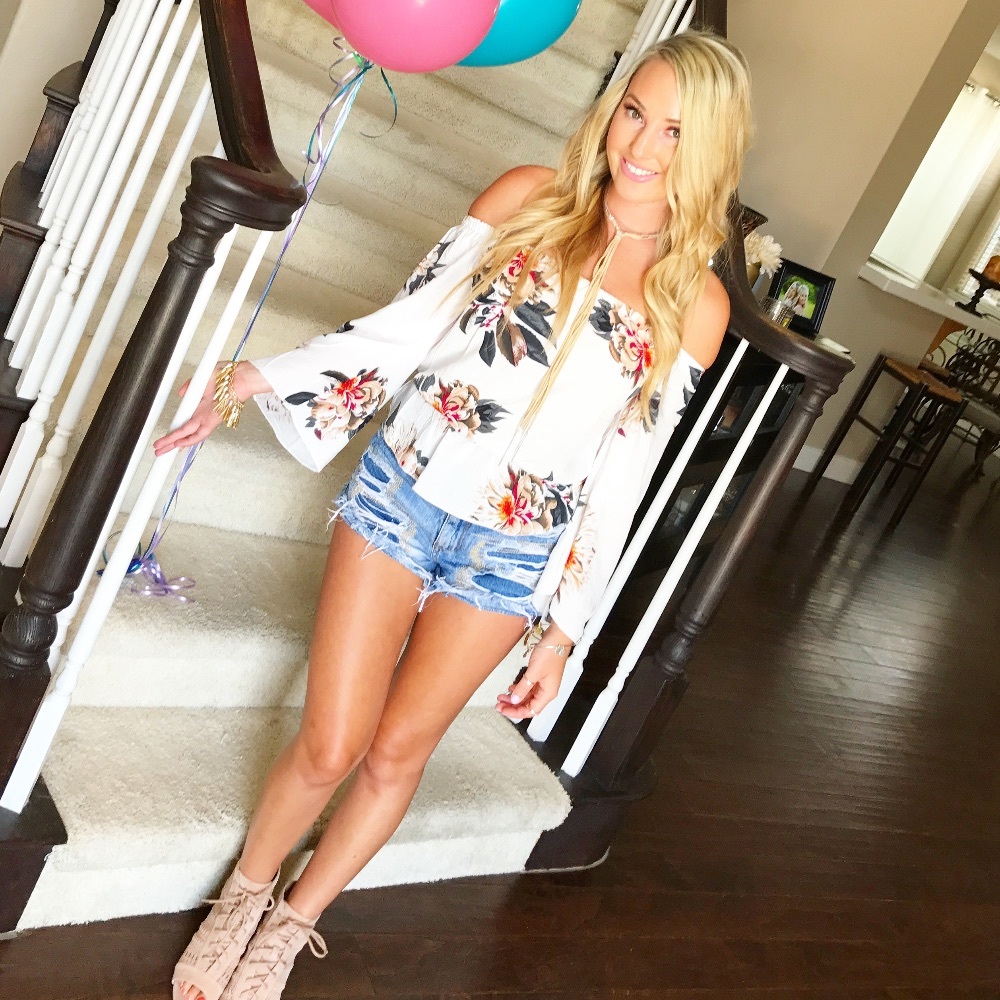 Meet your Posher, Kaila