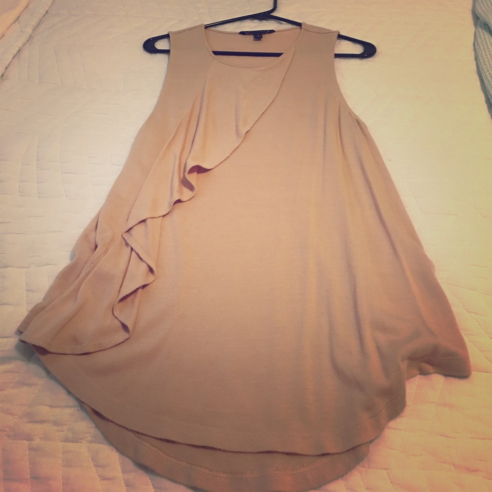 Peach sleeveless top - Single ruffle - M