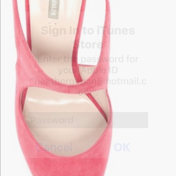 Giorgio Armani
Pointed Toe Cutout Stiletto Pump - Picture 4 of 4