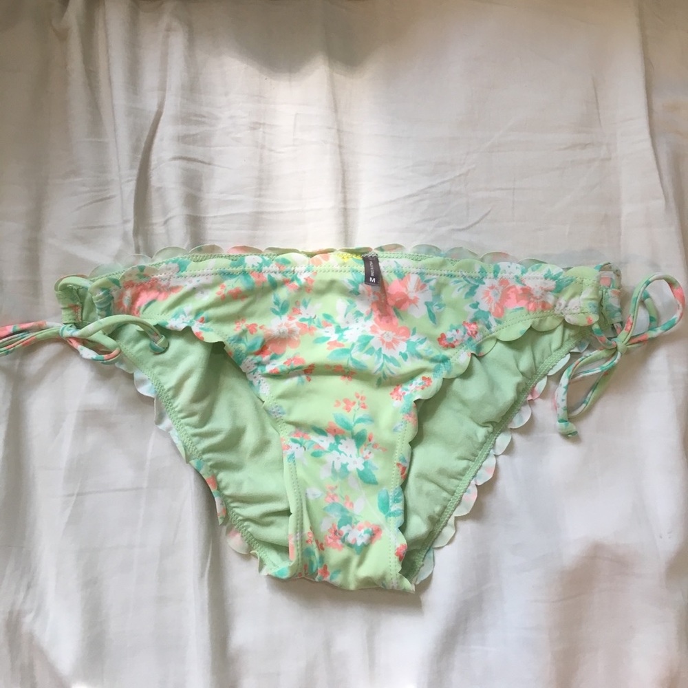 LA Hearts floral scalloped bikini bottoms