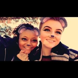 Meet your Posher, Layla