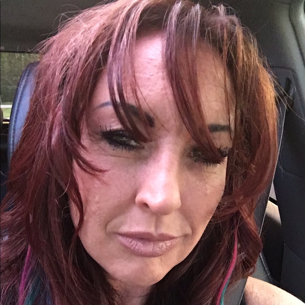 Meet your Posher, Christina