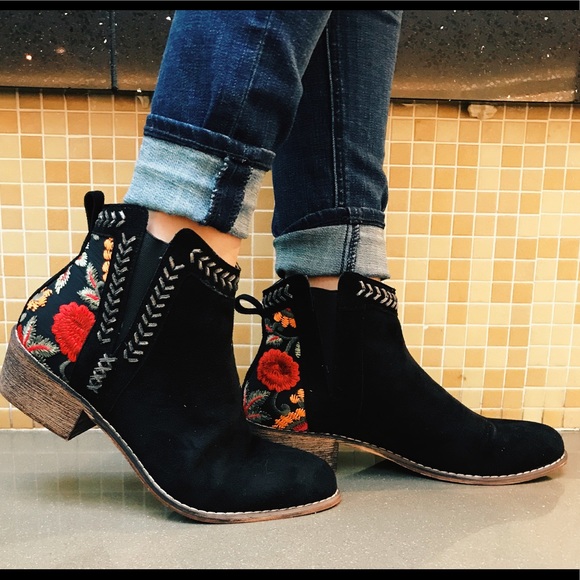 Back In Stock! Embroidered Booties. - Picture 2 of 8
