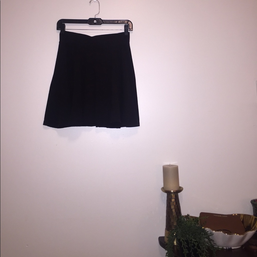black skater skirt