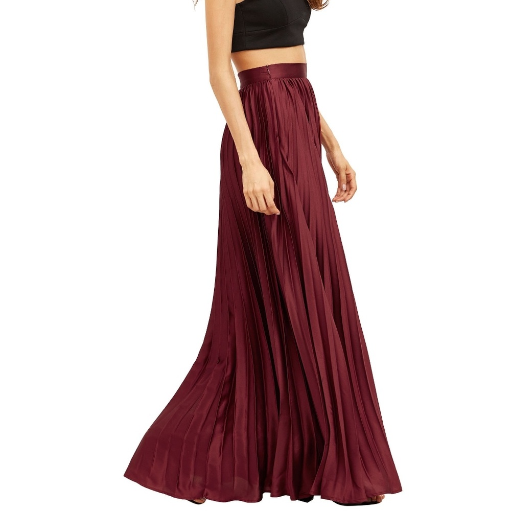 🍁 Last One! 🍁Burgundy Sheen Full length Skirt - Picture 2 of 6