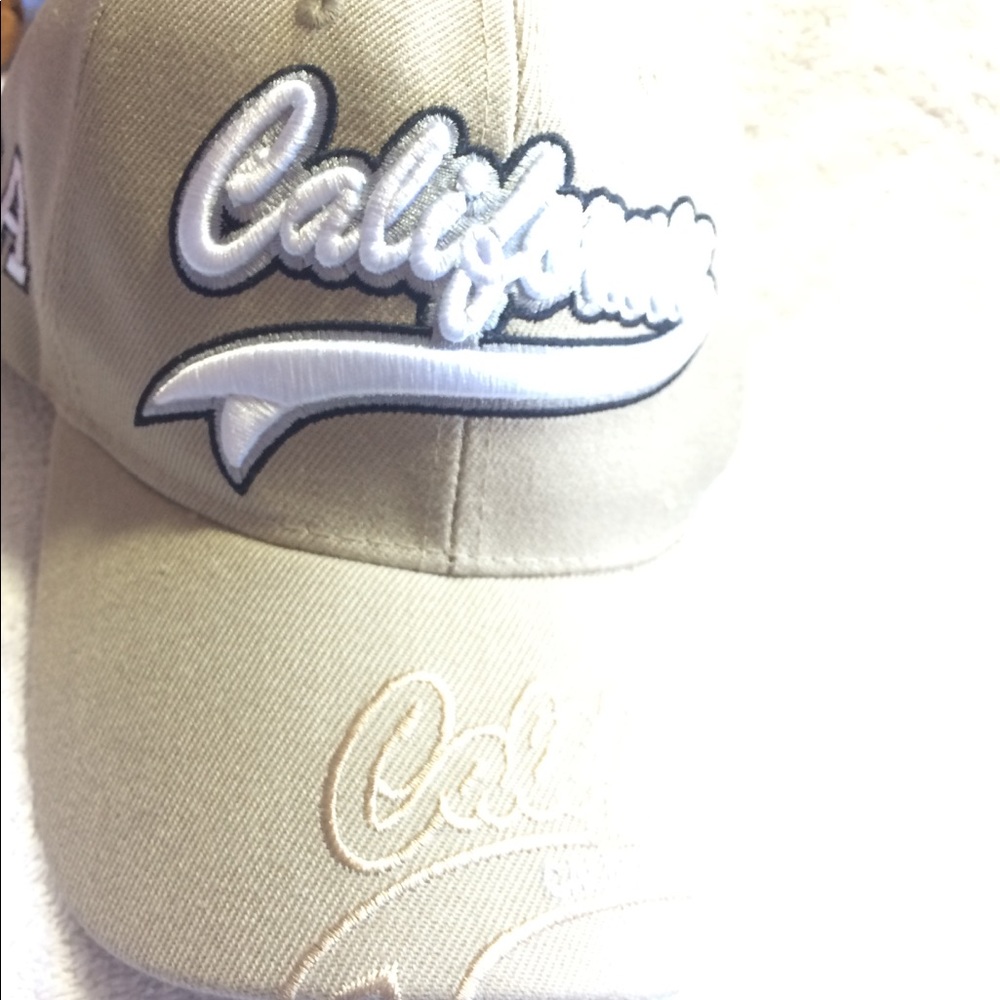 Hat - Picture 4 of 5