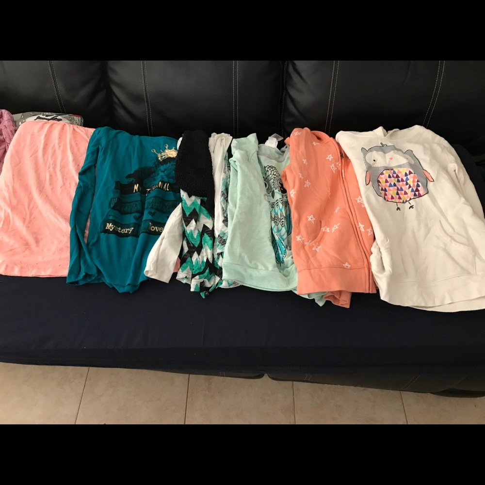 Girls size 14/16 long sleeve tshirts/two hoodies