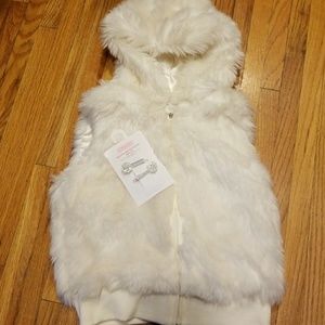 ⭐REDUCED⭐ Gymboree faux fur vest hair clips sz 8