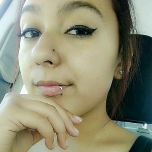 Meet your Posher, Marissa