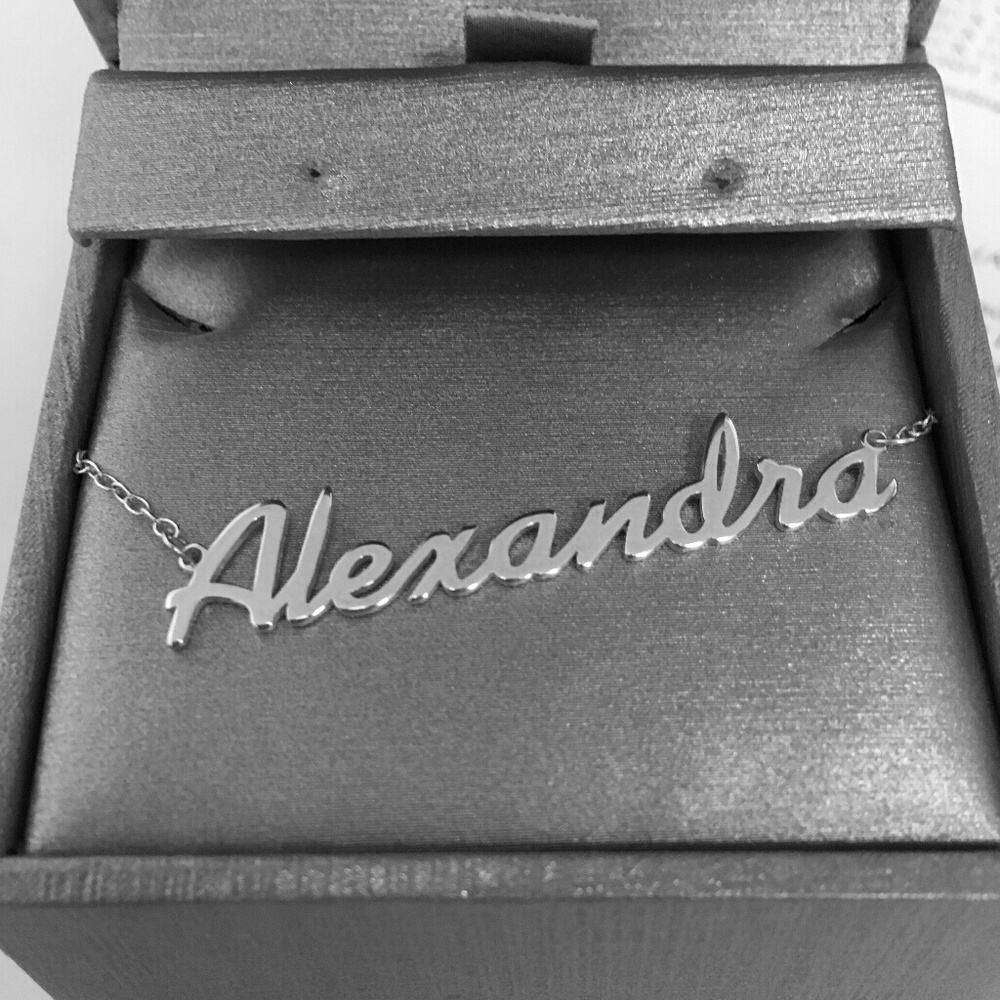 Nameplate necklace