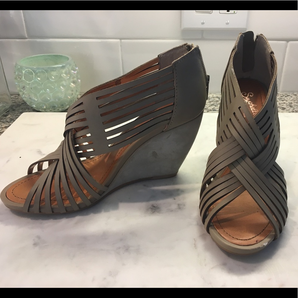 Taupe Seychelle Sandal