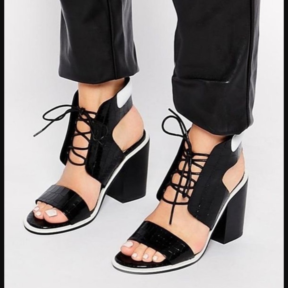 Senso Riley faux croc lace up heels sz 37