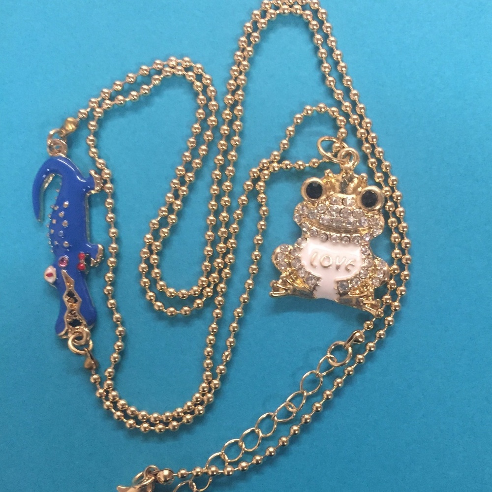 New frog alligator gold love necklace