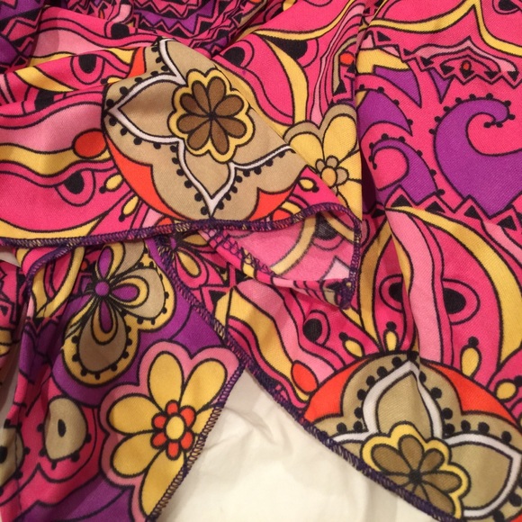 Ladies Hippie Chick costume - Picture 5 of 8