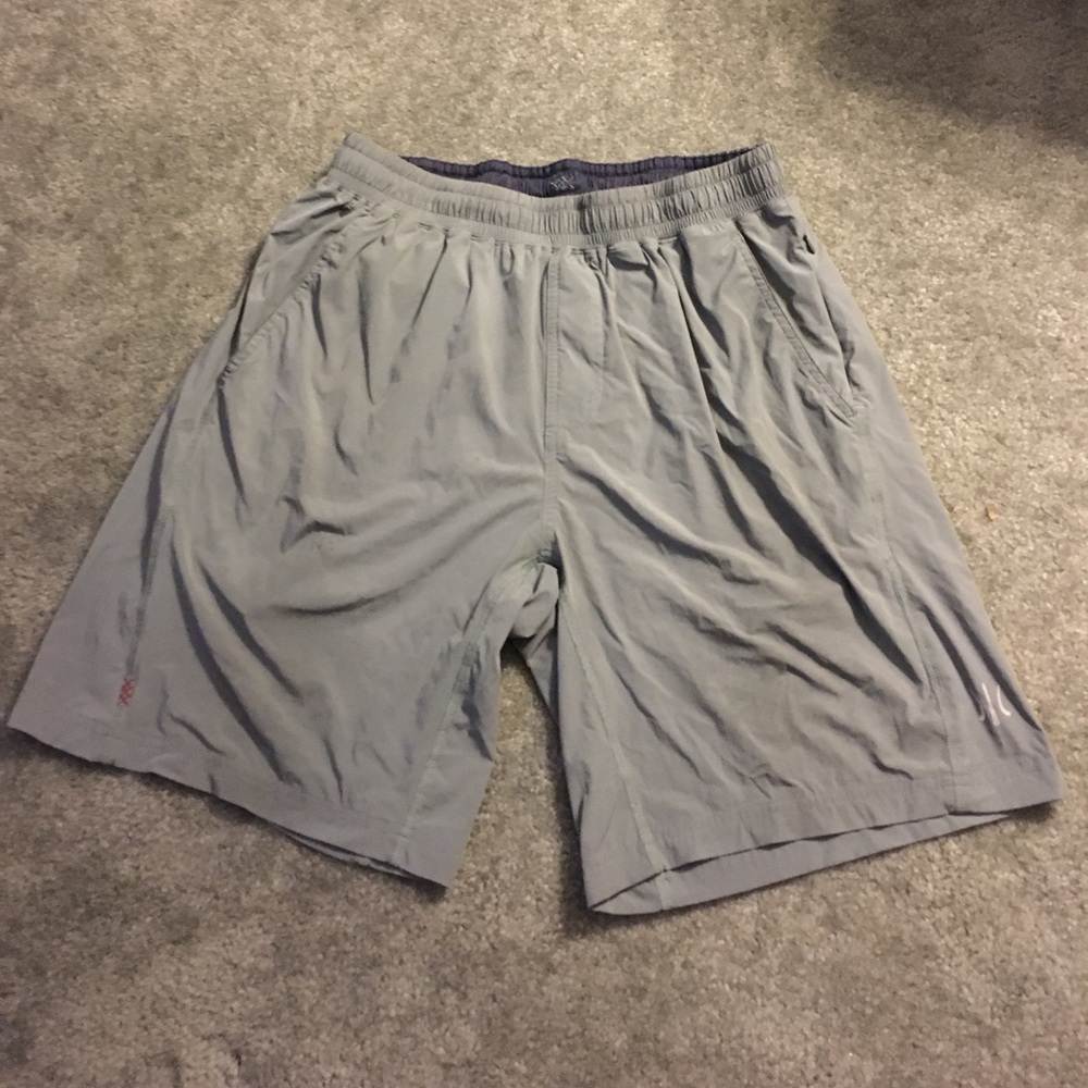Rhone Mako 9" Grey Training Short
