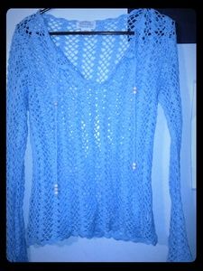 Long sleeve knit shirt