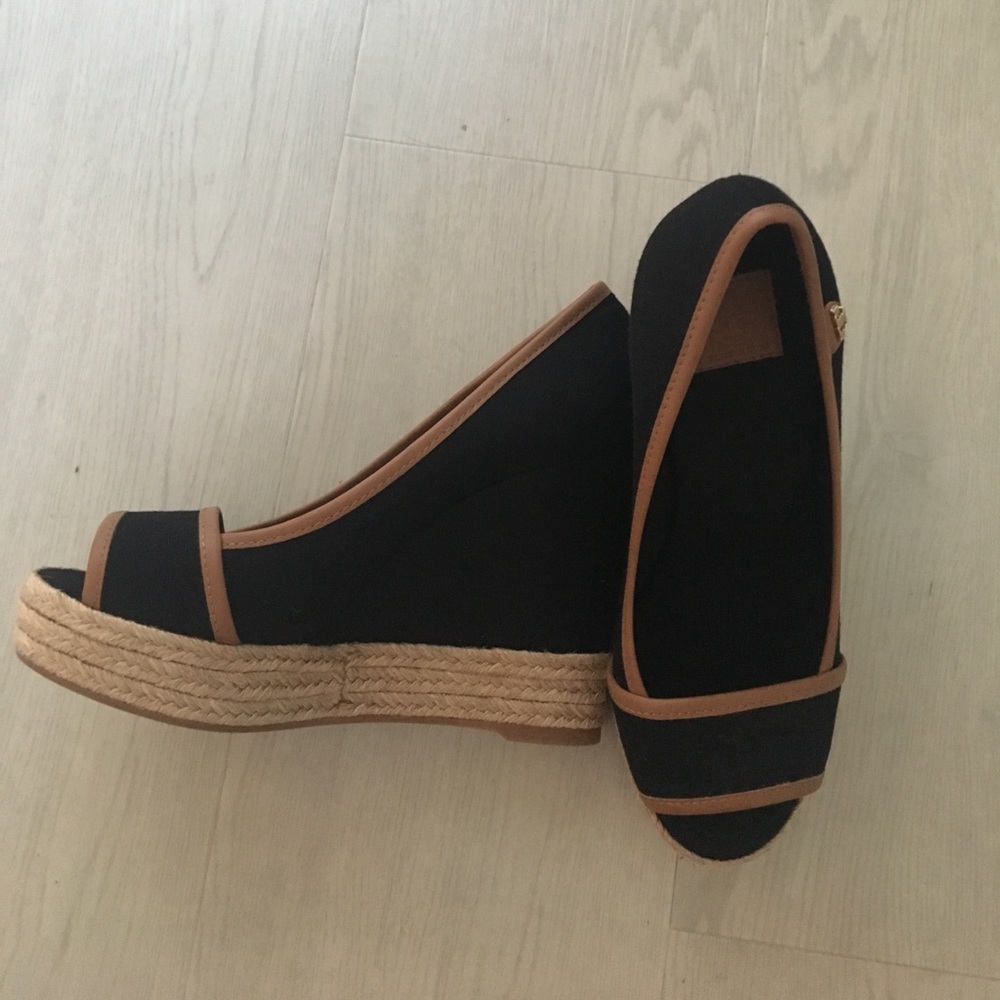 Tory Burch heels!!