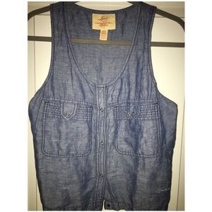 Levi's button front chambray tank