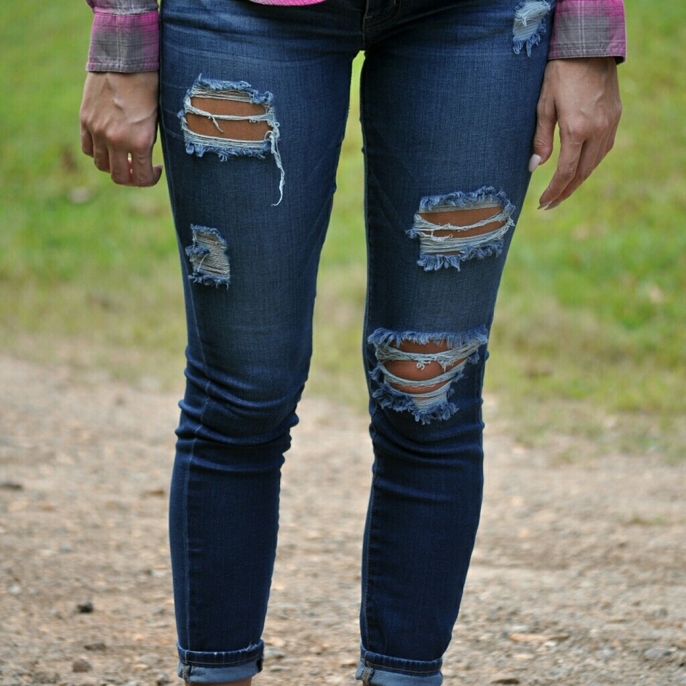 Distressed American Eagle jeggings
