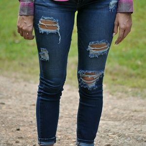 Distressed American Eagle jeggings