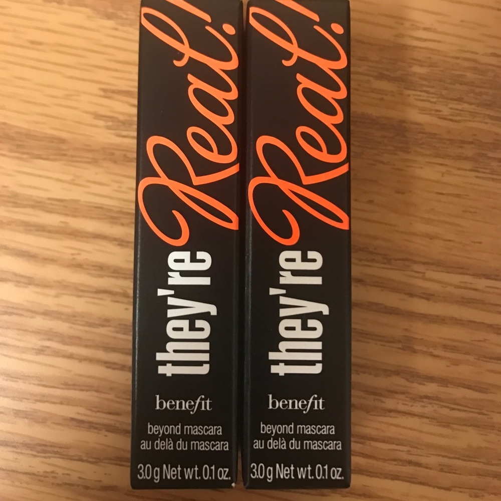 Benefit they're real beyond mini mascara