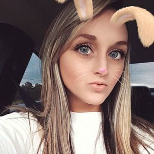 Meet your Posher, Nikki