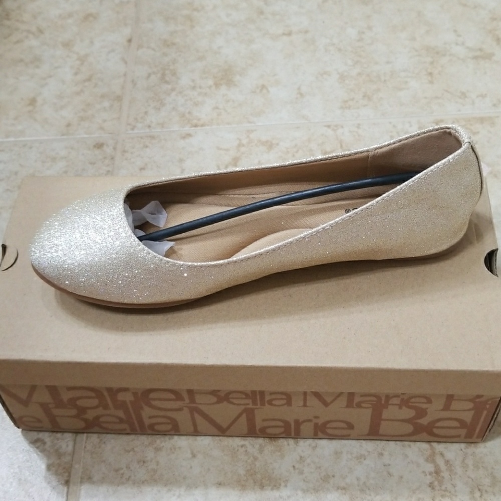 *NIB* Champagne (gold) glitter flats
