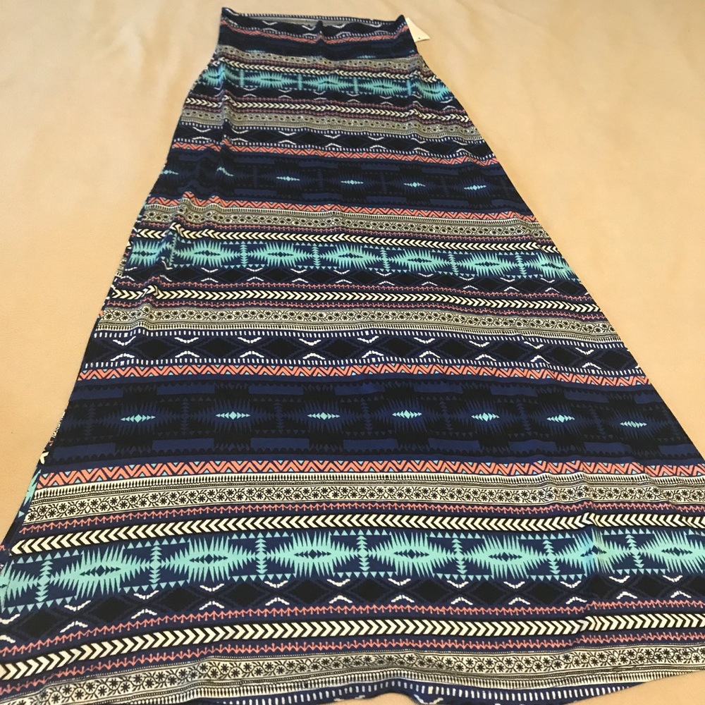 NWT Charlotte Russe Maxi Skirt