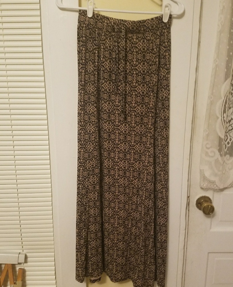 Maxi skirt