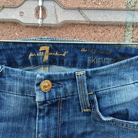 7 FOR ALL MANKIND DISTR.  THE HIGH WAISTED SKINNY - Picture 4 of 7